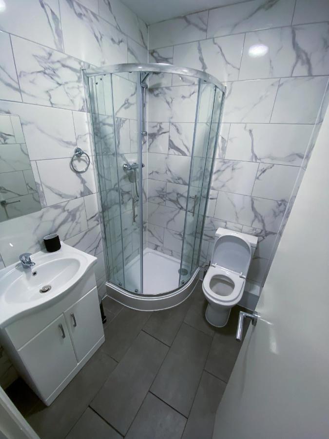 Stylish 1 Bedroom Flat In Wood Green ロンドン エクステリア 写真