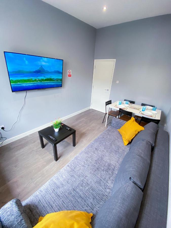 Stylish 1 Bedroom Flat In Wood Green ロンドン エクステリア 写真